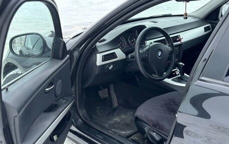 BMW 3 серия, 2010 год, 950 000 рублей, 8 фотография