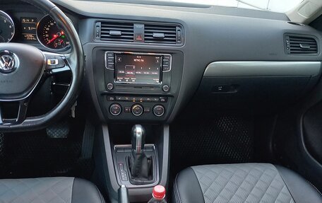 Volkswagen Jetta VI, 2016 год, 1 245 000 рублей, 10 фотография