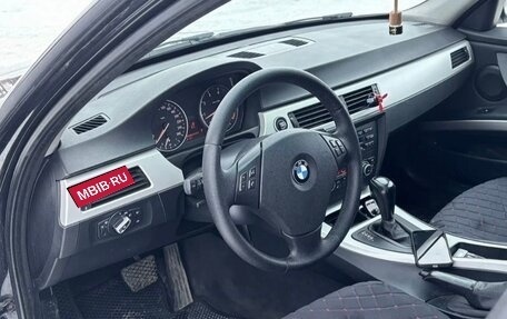 BMW 3 серия, 2010 год, 950 000 рублей, 10 фотография