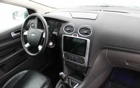 Ford Focus II рестайлинг, 2005 год, 359 000 рублей, 12 фотография