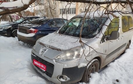 Peugeot Partner II рестайлинг 2, 2012 год, 455 000 рублей, 1 фотография