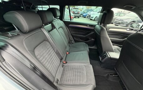 Volkswagen Passat B8 рестайлинг, 2022 год, 4 030 000 рублей, 14 фотография