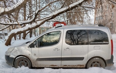 Peugeot Partner II рестайлинг 2, 2012 год, 455 000 рублей, 2 фотография