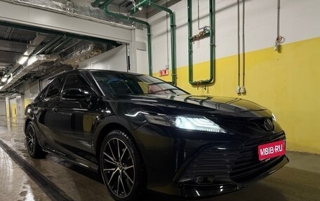 Toyota Camry, 2023 год, 3 444 000 рублей, 1 фотография