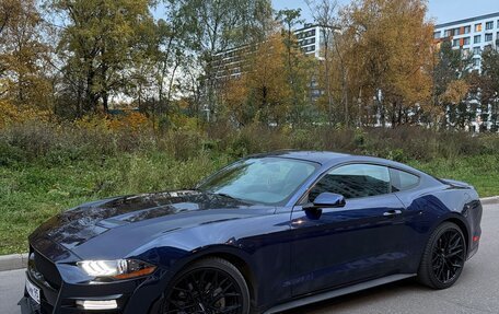 Ford Mustang VI рестайлинг, 2018 год, 3 000 000 рублей, 2 фотография