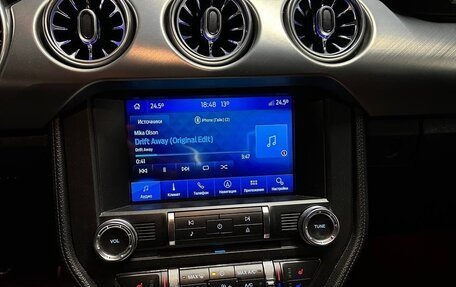 Ford Mustang VI рестайлинг, 2018 год, 3 000 000 рублей, 12 фотография