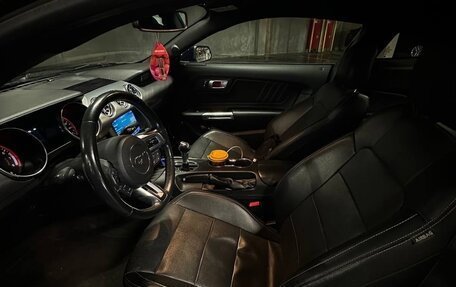 Ford Mustang VI рестайлинг, 2018 год, 3 000 000 рублей, 10 фотография