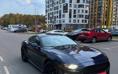 Ford Mustang VI рестайлинг, 2018 год, 3 000 000 рублей, 4 фотография