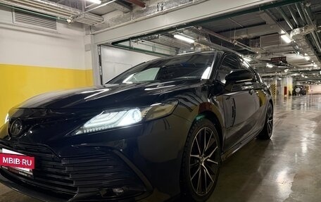 Toyota Camry, 2023 год, 3 444 000 рублей, 2 фотография