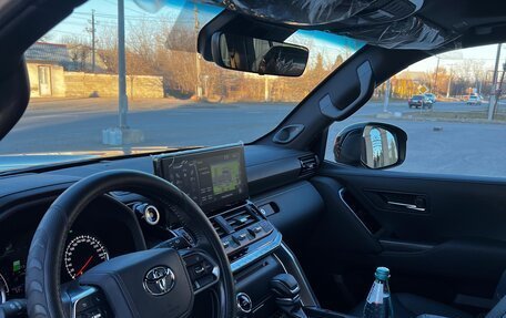 Toyota Land Cruiser, 2024 год, 14 700 000 рублей, 5 фотография