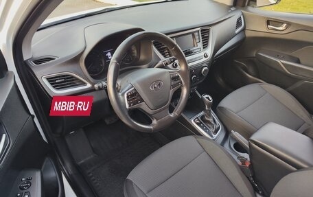 Hyundai Solaris II рестайлинг, 2017 год, 1 300 000 рублей, 10 фотография