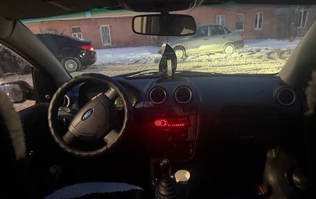 Ford Fiesta, 2006 год, 250 000 рублей, 4 фотография