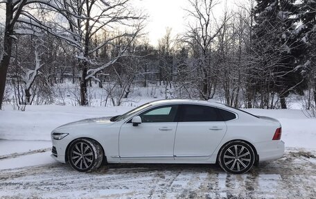 Volvo S90 II рестайлинг, 2018 год, 2 800 000 рублей, 14 фотография