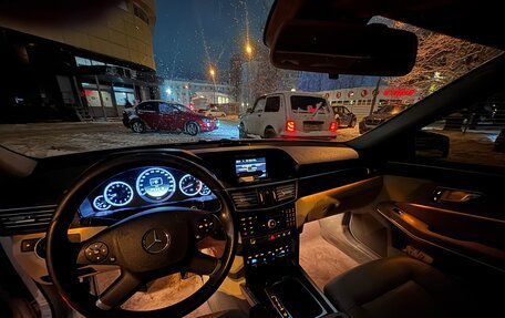 Mercedes-Benz E-Класс, 2011 год, 1 100 000 рублей, 5 фотография