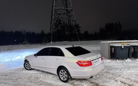 Mercedes-Benz E-Класс, 2011 год, 1 100 000 рублей, 3 фотография
