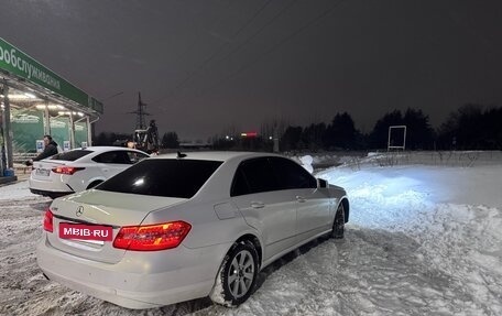 Mercedes-Benz E-Класс, 2011 год, 1 100 000 рублей, 4 фотография