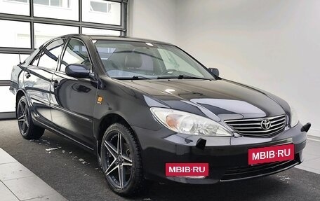 Toyota Camry V40, 2003 год, 750 000 рублей, 3 фотография