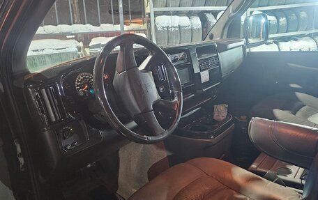 GMC Savana I, 2007 год, 2 500 000 рублей, 4 фотография