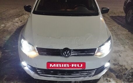 Volkswagen Polo VI (EU Market), 2012 год, 395 000 рублей, 2 фотография