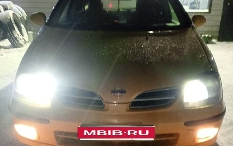 Nissan Tino, 1998 год, 260 000 рублей, 1 фотография