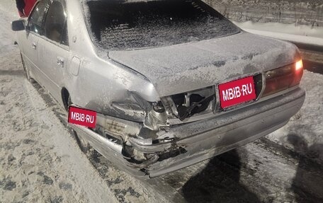 Toyota Crown, 1999 год, 650 000 рублей, 1 фотография