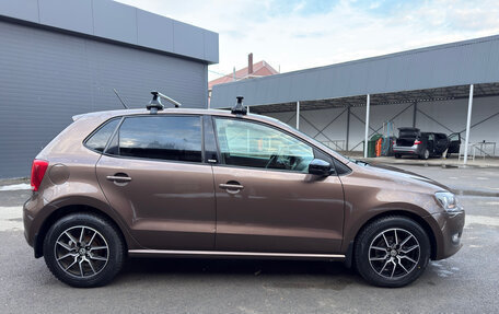 Volkswagen Polo VI (EU Market), 2011 год, 800 000 рублей, 4 фотография