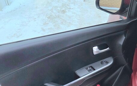 KIA Rio III рестайлинг, 2013 год, 700 000 рублей, 15 фотография