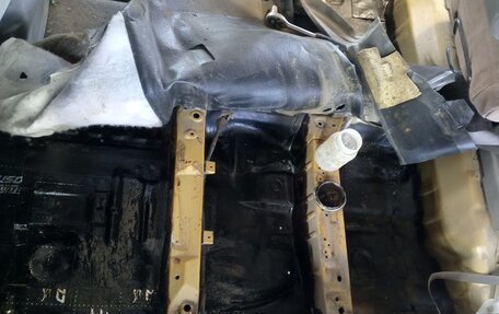 Nissan Tino, 1998 год, 260 000 рублей, 24 фотография