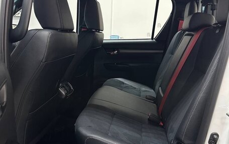 Toyota Hilux VIII, 2025 год, 7 290 000 рублей, 9 фотография