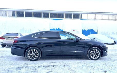 Hyundai Sonata VIII, 2021 год, 2 330 000 рублей, 5 фотография