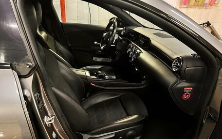 Mercedes-Benz CLA, 2019 год, 3 150 000 рублей, 17 фотография