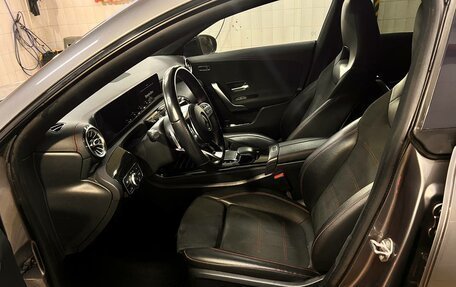 Mercedes-Benz CLA, 2019 год, 3 150 000 рублей, 20 фотография