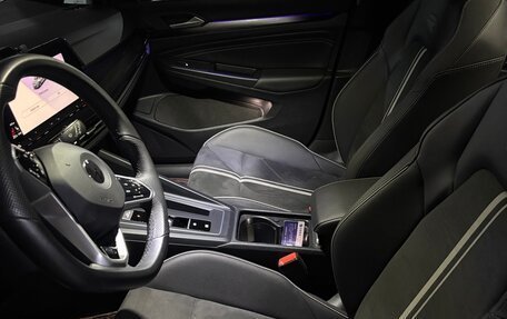 Volkswagen Golf VIII, 2022 год, 3 990 000 рублей, 10 фотография