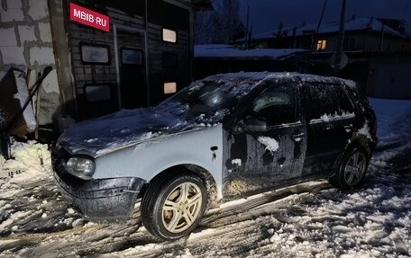 Volkswagen Golf IV, 2002 год, 150 000 рублей, 2 фотография