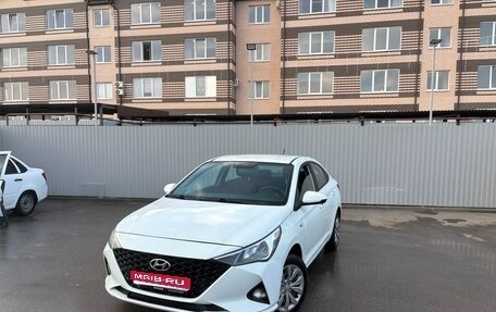 Hyundai Solaris II рестайлинг, 2020 год, 880 000 рублей, 1 фотография