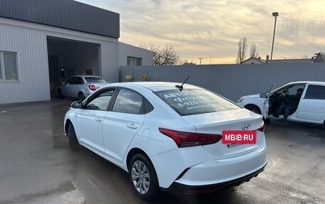 Hyundai Solaris II рестайлинг, 2020 год, 880 000 рублей, 4 фотография