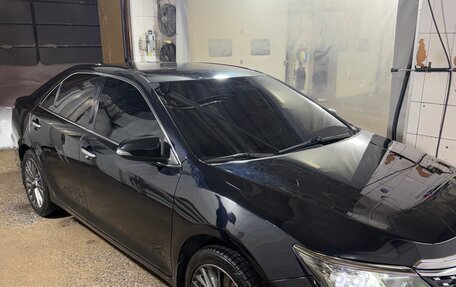 Toyota Camry, 2016 год, 1 900 000 рублей, 9 фотография