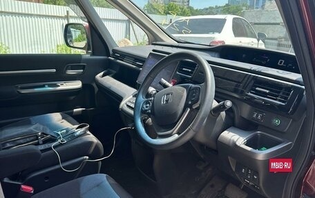 Honda Stepwgn IV, 2020 год, 2 610 000 рублей, 8 фотография