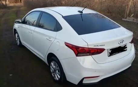 Hyundai Solaris II рестайлинг, 2017 год, 1 580 000 рублей, 3 фотография