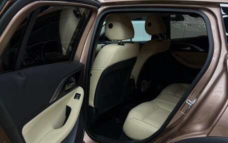 Infiniti QX30, 2017 год, 3 300 000 рублей, 12 фотография