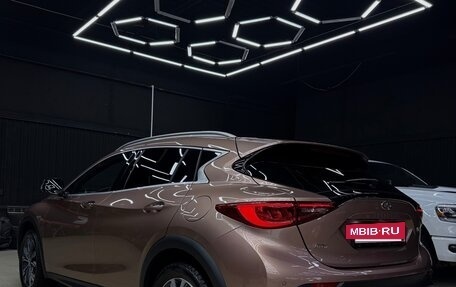 Infiniti QX30, 2017 год, 3 300 000 рублей, 6 фотография