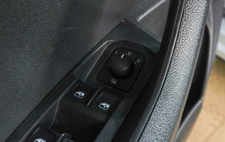 Skoda Karoq I, 2020 год, 1 899 000 рублей, 19 фотография