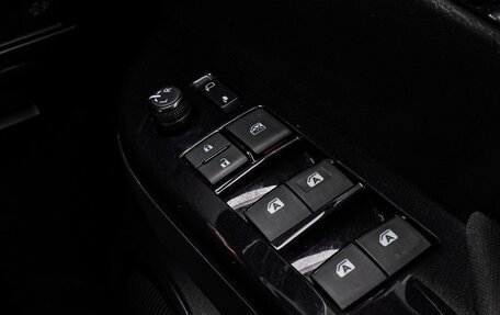 Toyota Hilux VIII, 2019 год, 4 550 000 рублей, 19 фотография