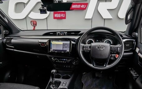 Toyota Hilux VIII, 2019 год, 4 550 000 рублей, 6 фотография