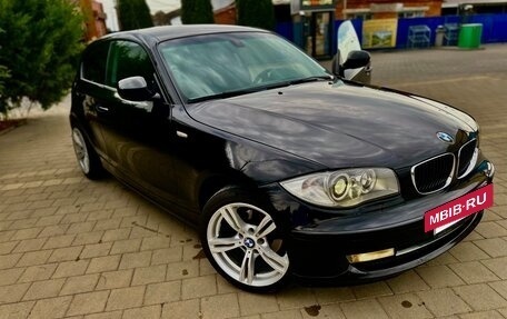 BMW 1 серия, 2010 год, 950 000 рублей, 4 фотография