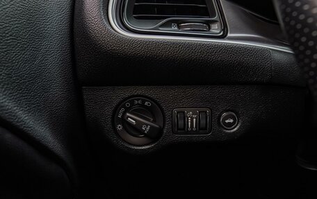 Dodge Challenger III рестайлинг 2, 2020 год, 5 990 000 рублей, 24 фотография