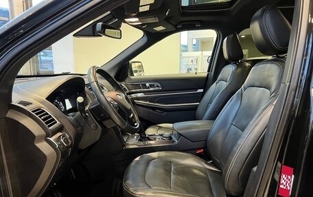 Ford Explorer VI, 2018 год, 3 390 000 рублей, 11 фотография