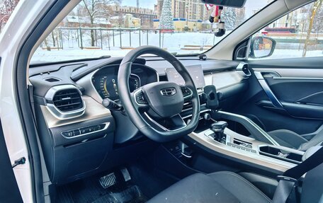 Geely Coolray I, 2022 год, 1 650 000 рублей, 9 фотография