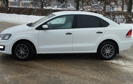 Volkswagen Polo VI (EU Market), 2017 год, 950 000 рублей, 2 фотография