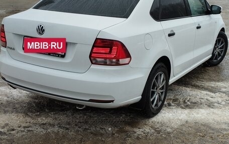 Volkswagen Polo VI (EU Market), 2017 год, 950 000 рублей, 5 фотография